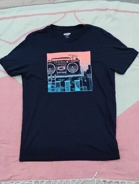 Old Navy Graphic T Shirt Small